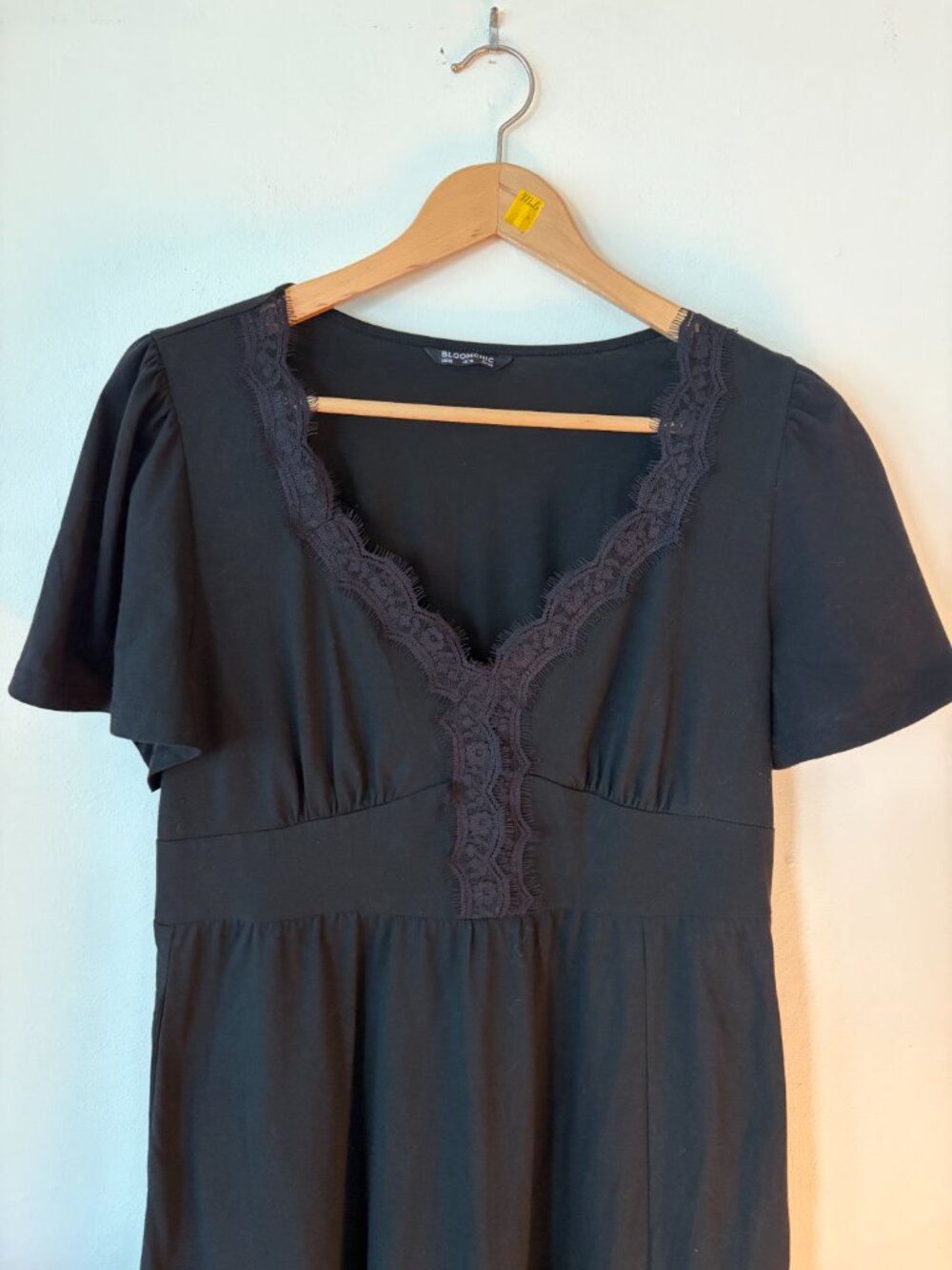 BloomChic Black Lace Trim Maxi Dress Size 12 Short Sleeve V-Neck Pockets - Picture 6 of 11